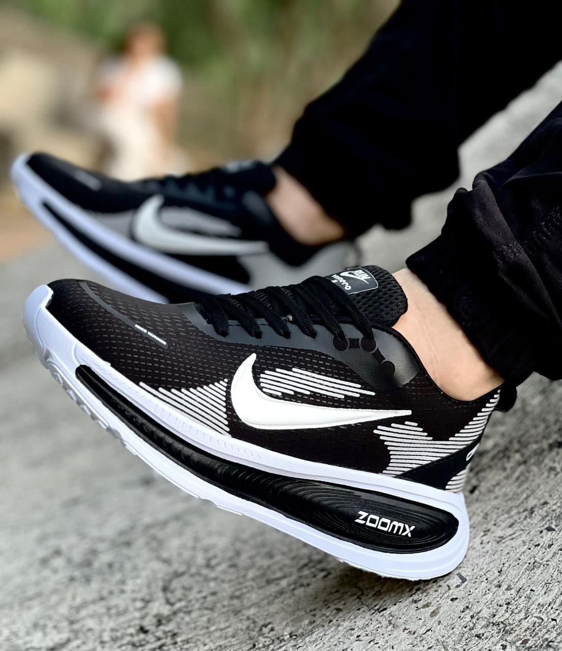Nike Zoomx de Caballero
